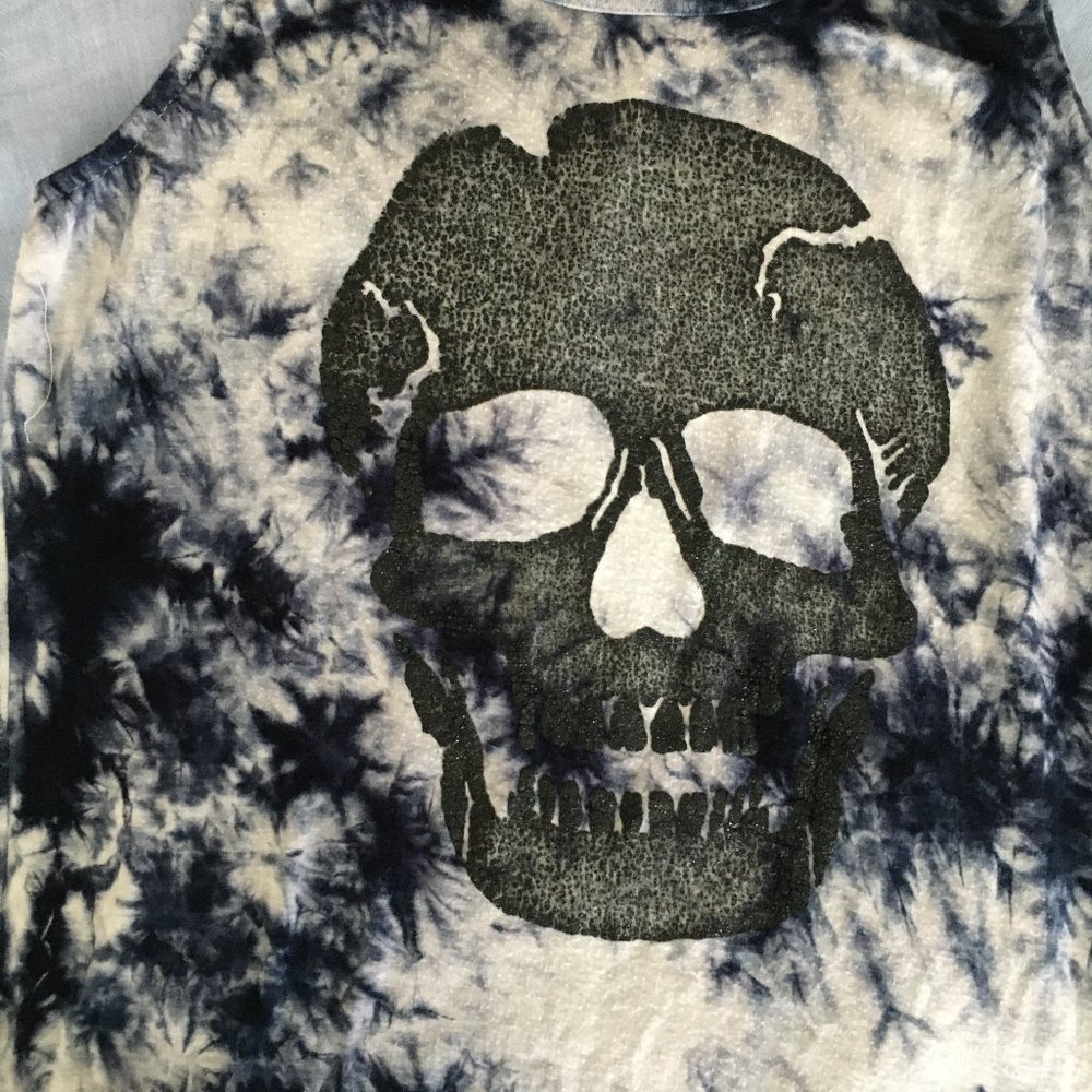 Skull Tank Top-HOT TOPIC - Picture 2 of 5